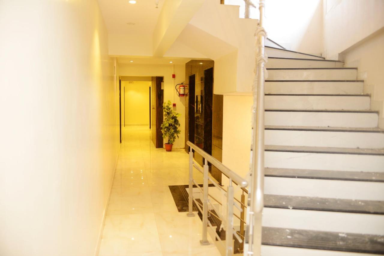 Hotel Ashyana - Near To Grant Road Station Mumbai Exterior photo