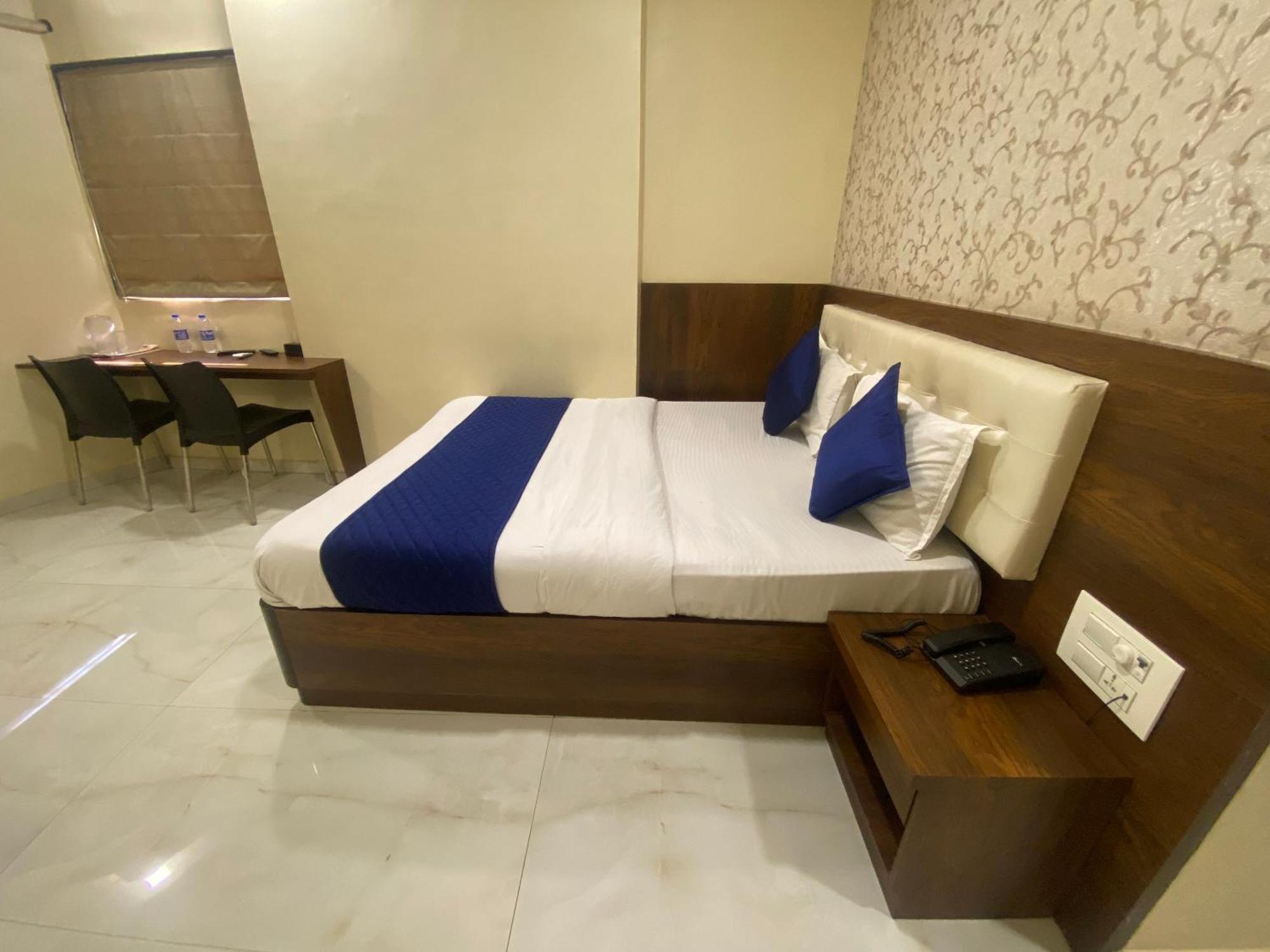Hotel Ashyana - Near To Grant Road Station Mumbai Exterior photo
